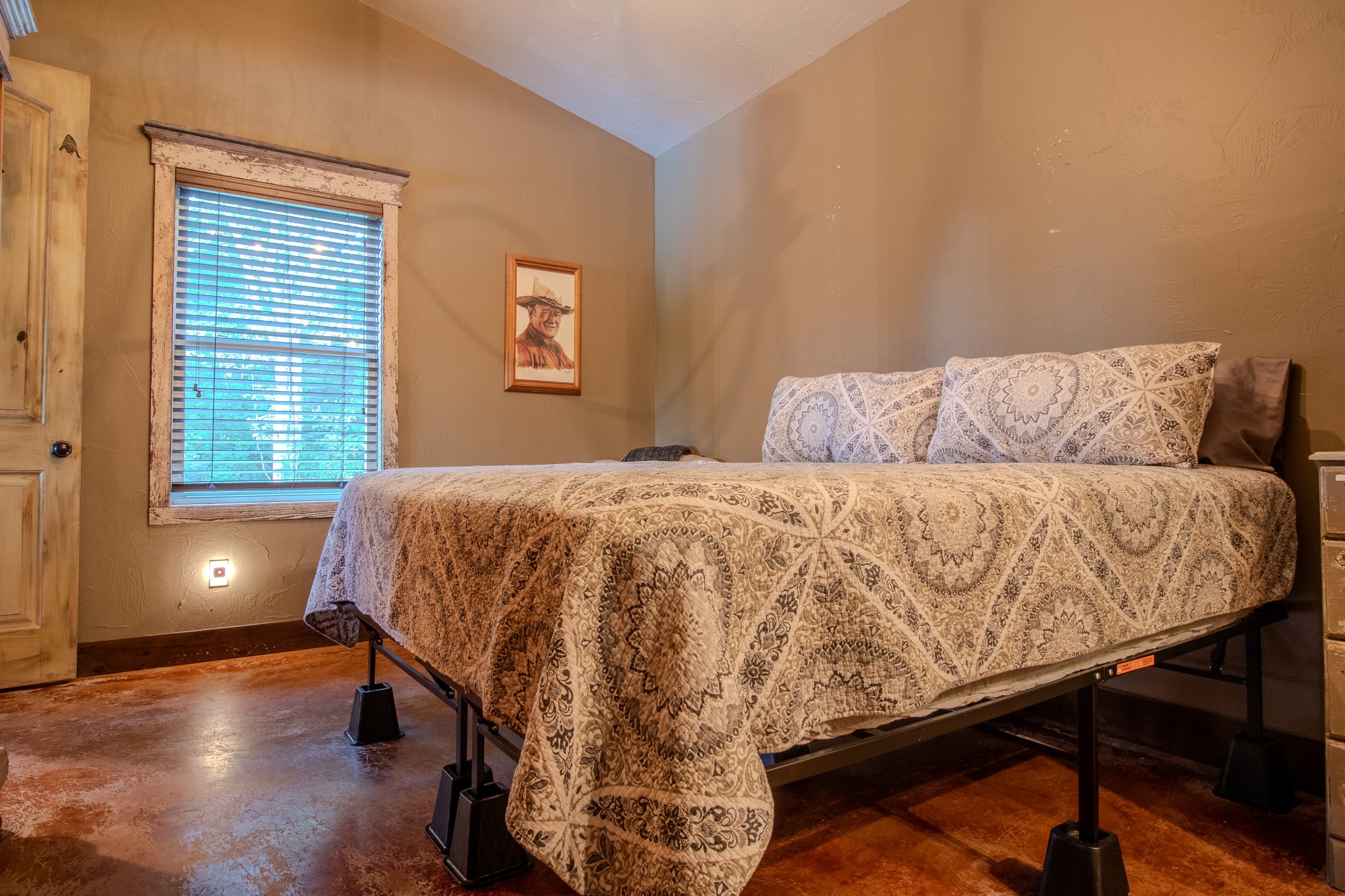 1294 River Road Colbert OK 74733