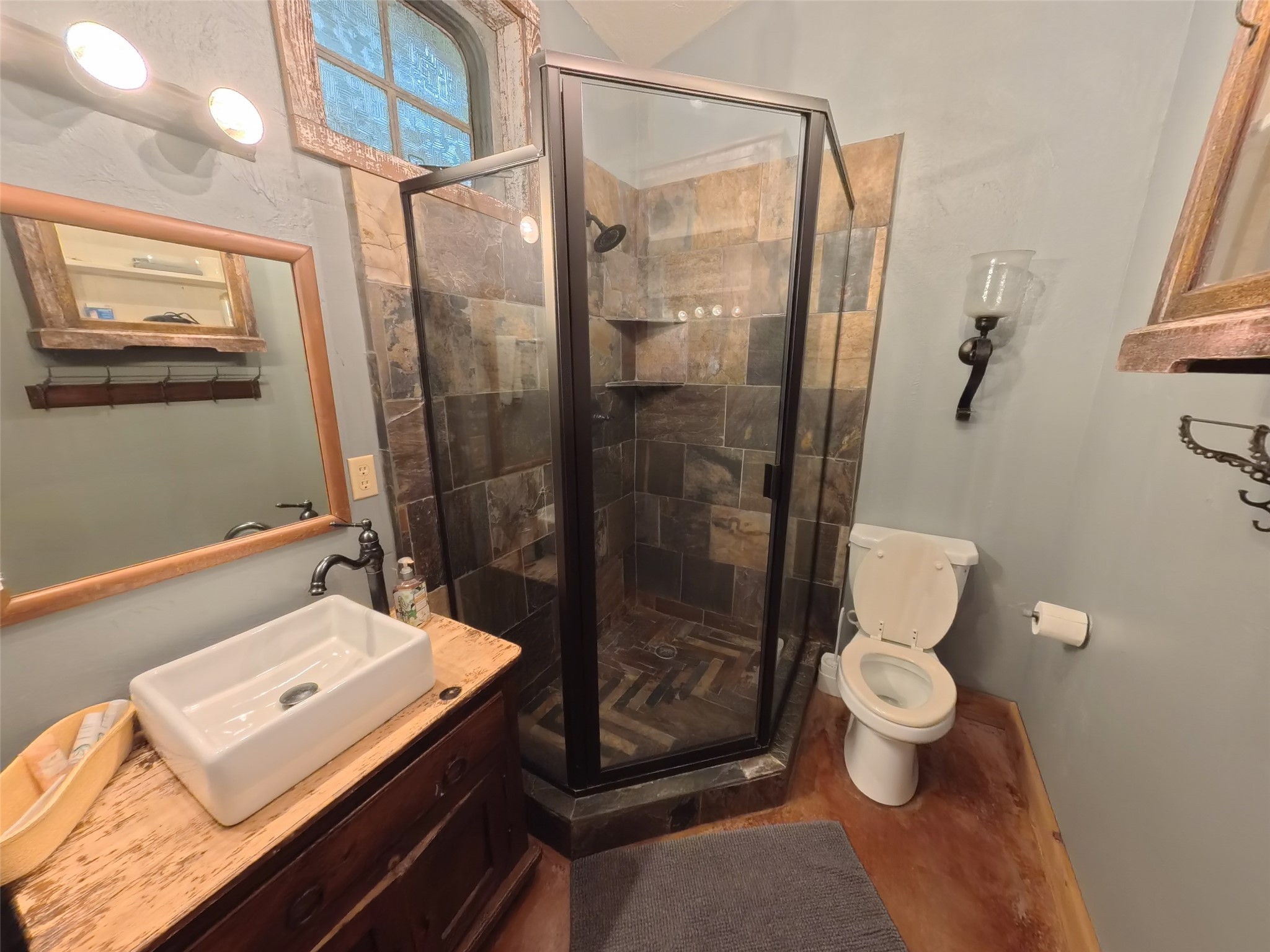 1294 River Road Colbert OK 74733