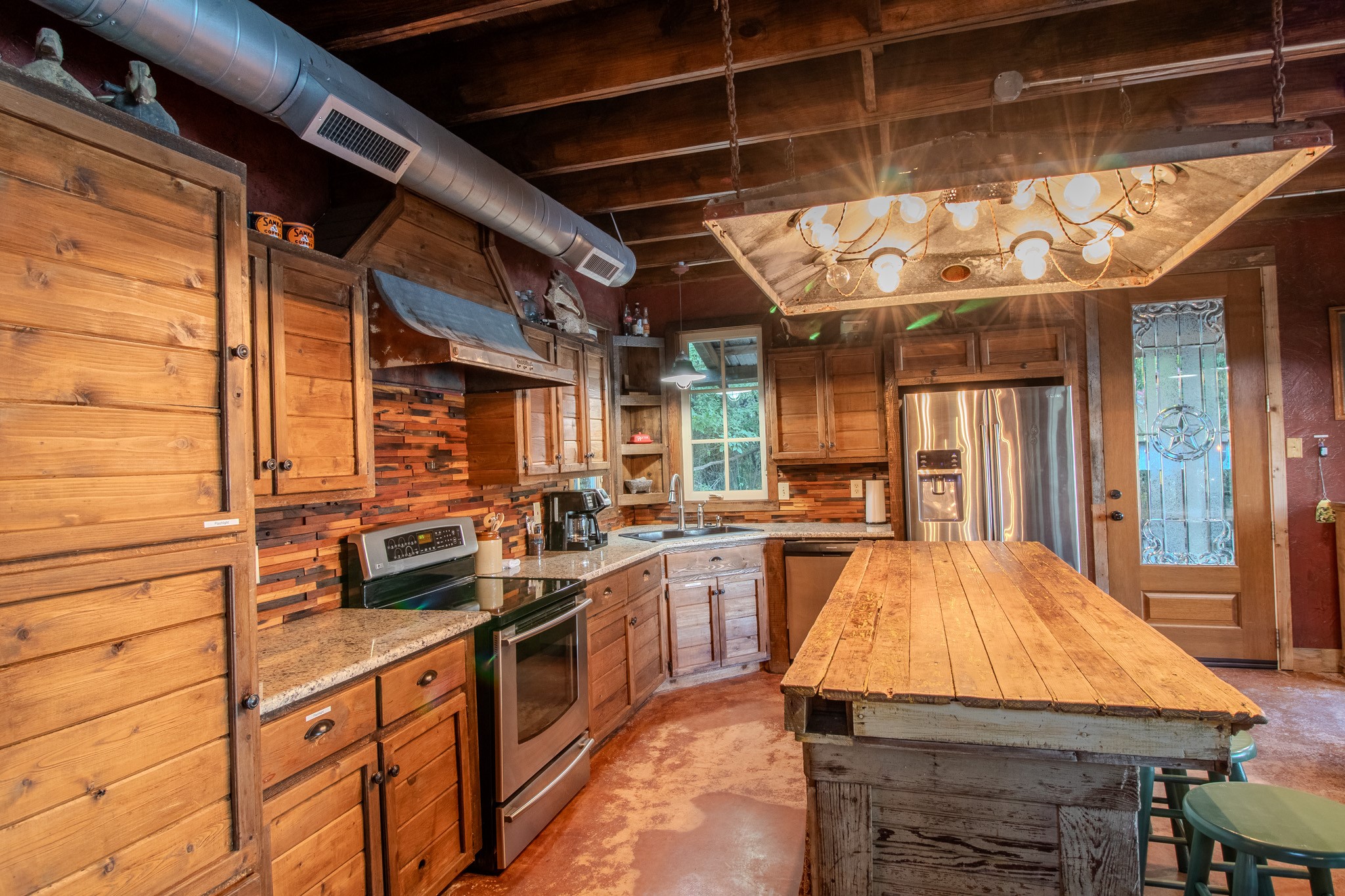 1294 River Road Colbert OK 74733