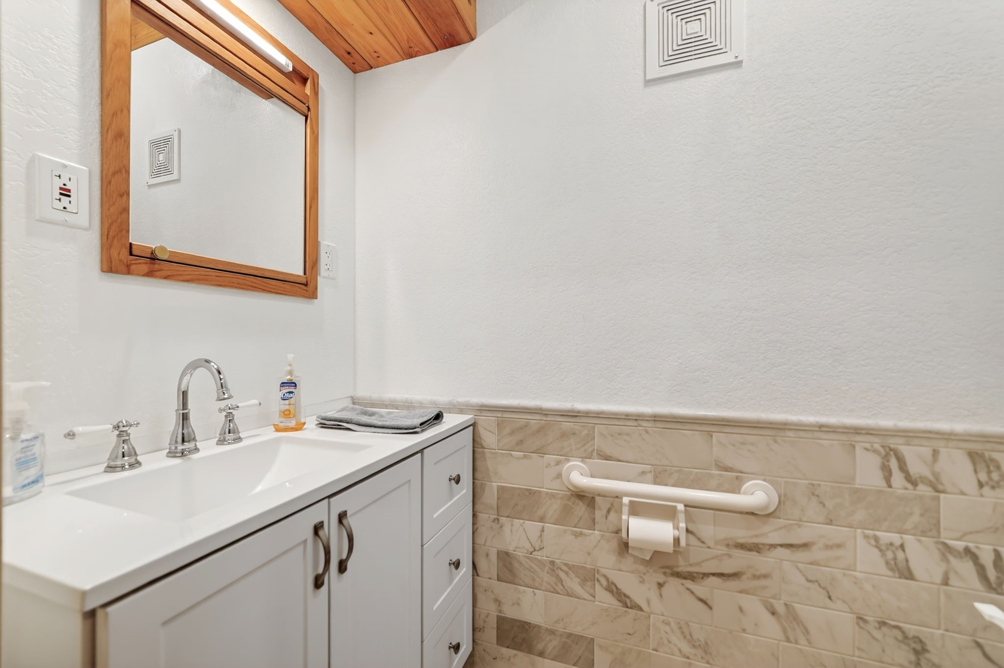 858 County Road 1006 Celeste TX 75423