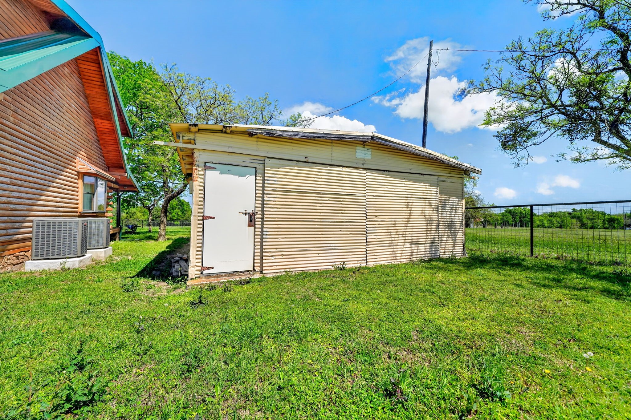 858 County Road 1006 Celeste TX 75423