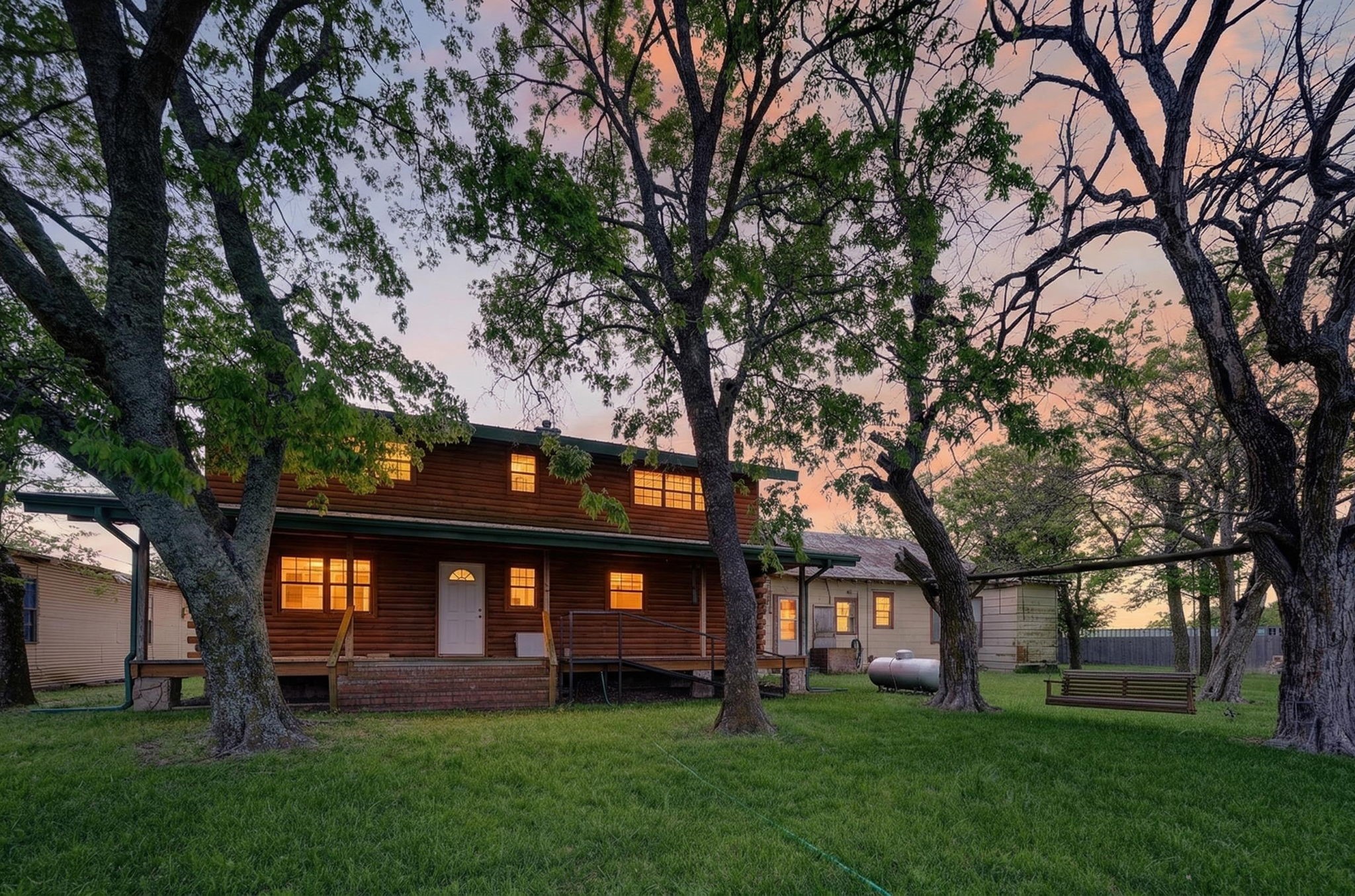 858 County Road 1006 Celeste TX 75423