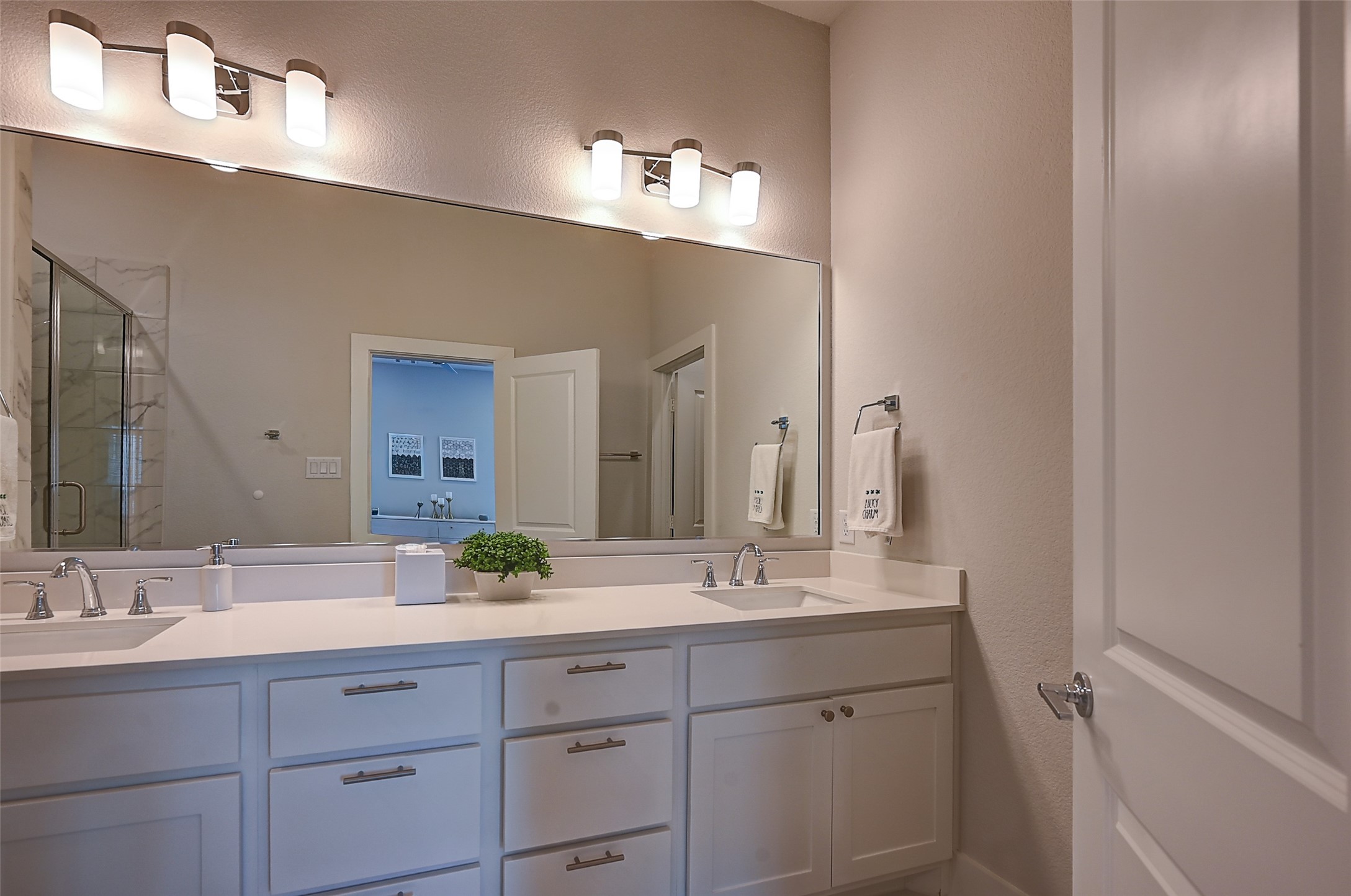 1028 Cavour Place Dallas TX 75204
