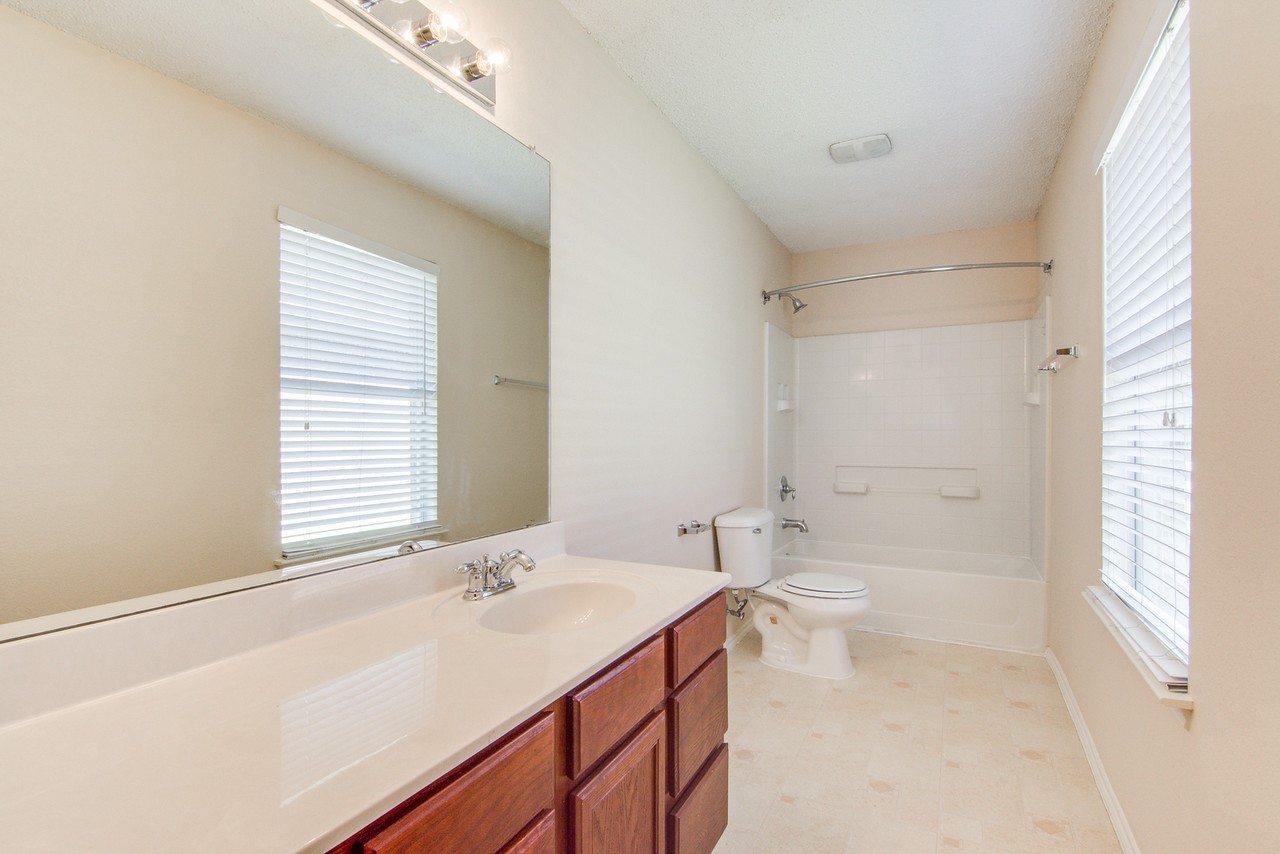 10720 Irish Glen Trail Fort Worth TX 76052