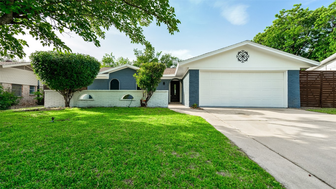 1005 Springdale Road Bedford TX 76021