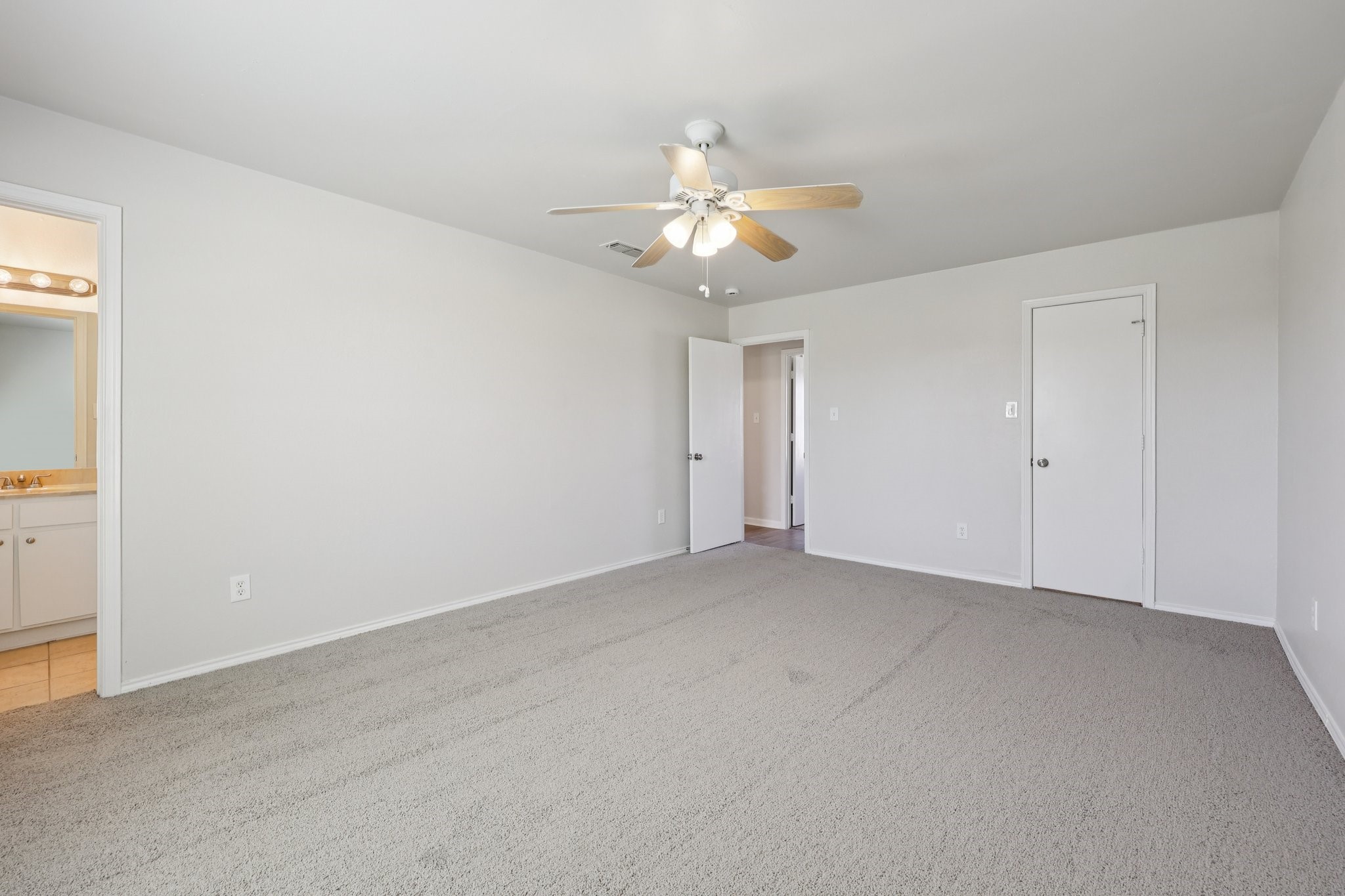 7020 Green Ridge Trail North Richland Hills TX 76182