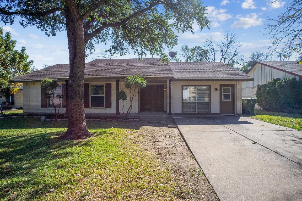 902 Westbrook Drive Garland TX 75043