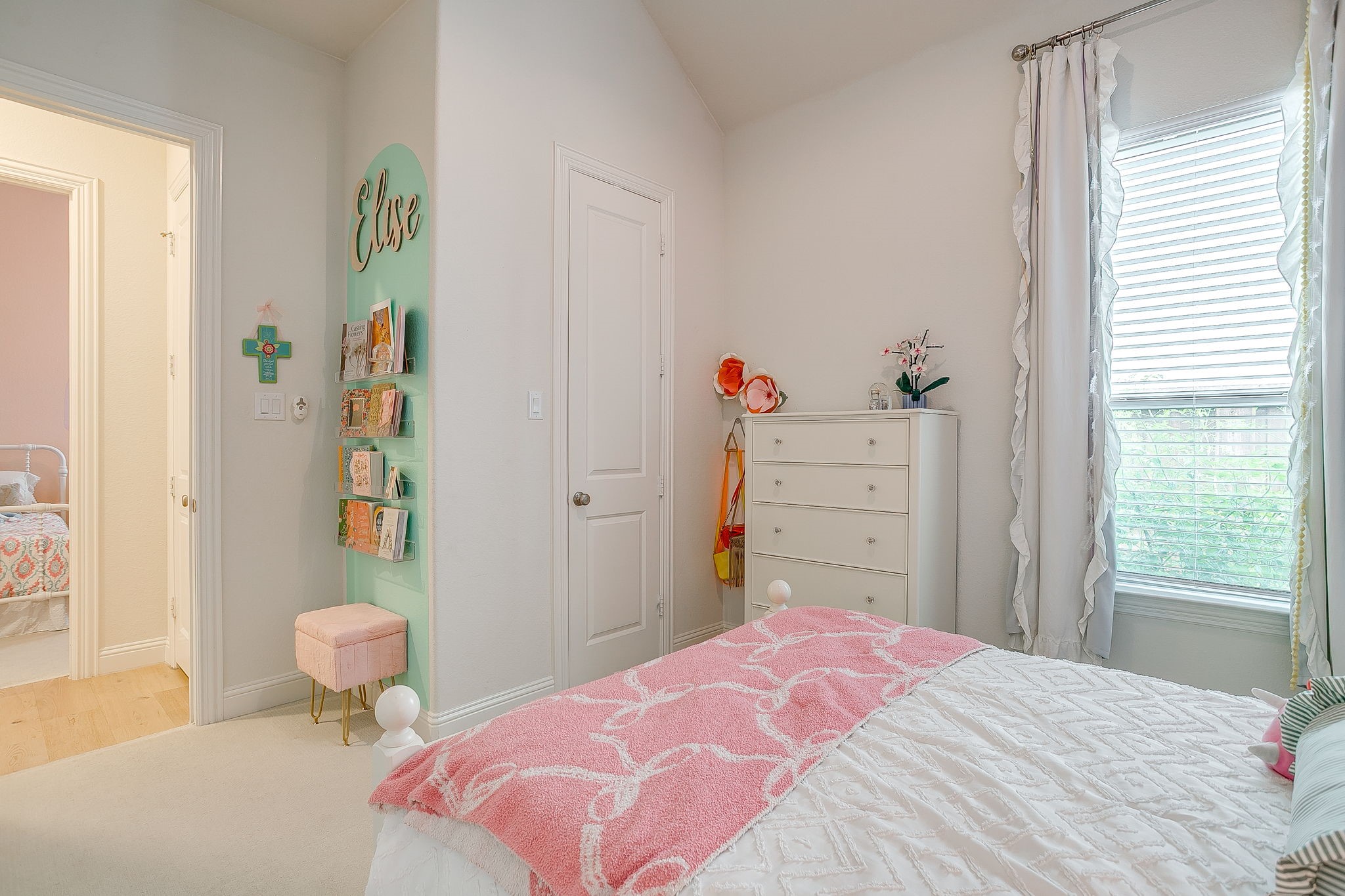 2212 Sandrellan Street Fort Worth TX 76008