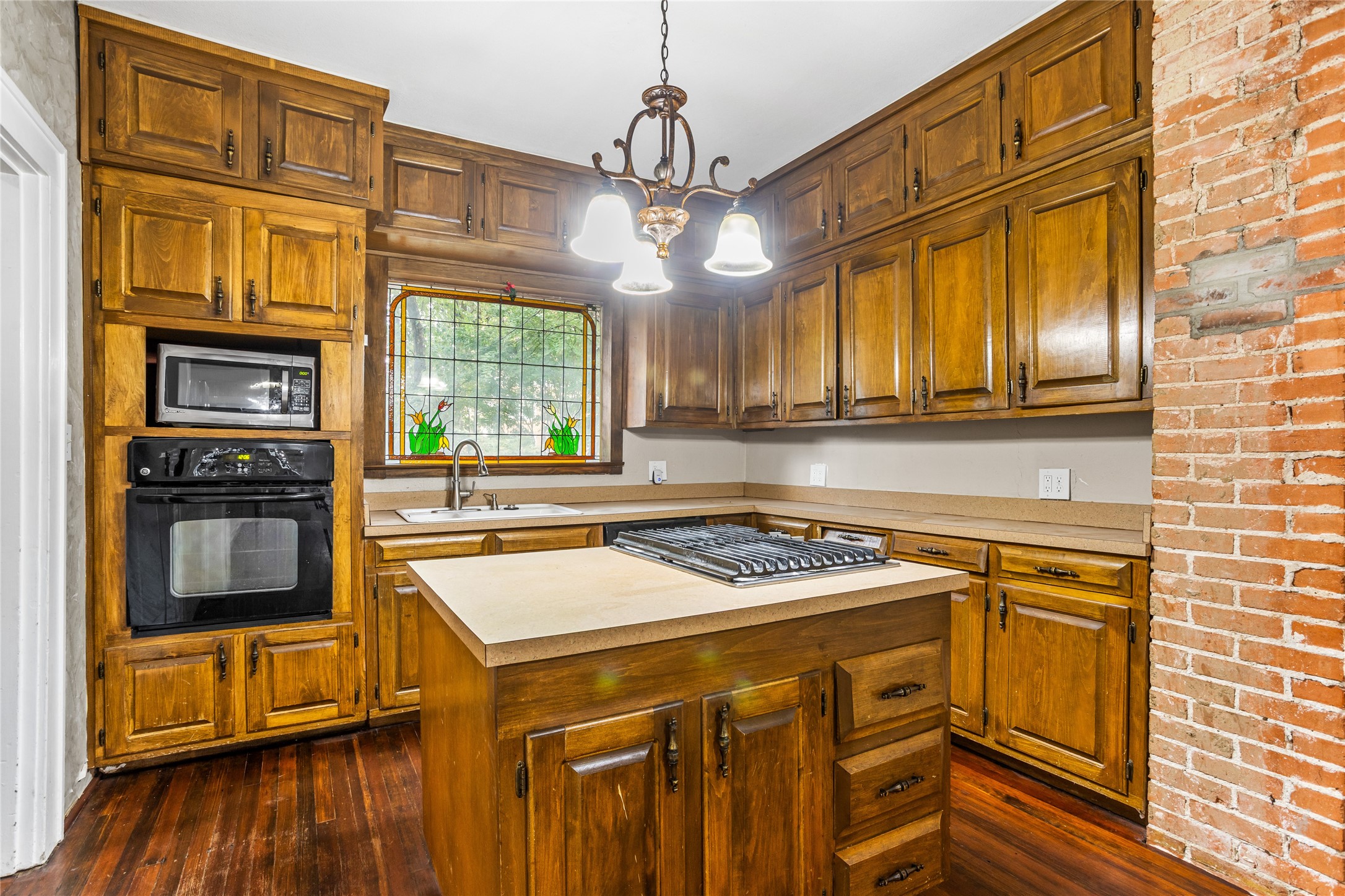2303 Mistletoe Drive Fort Worth TX 76110