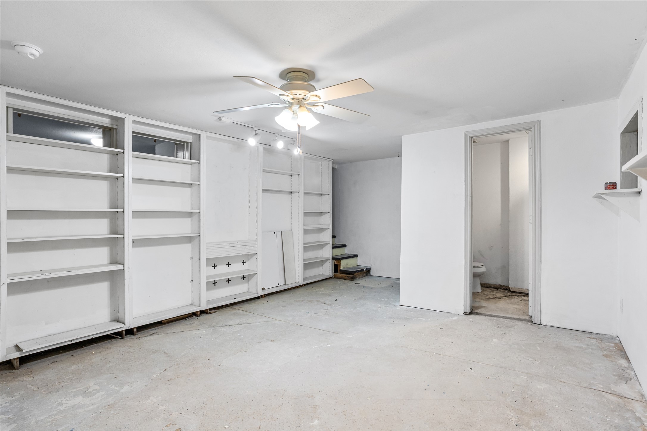 2303 Mistletoe Drive Fort Worth TX 76110