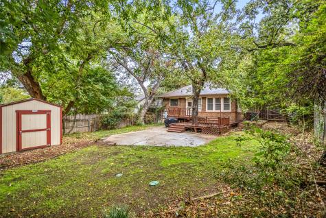 2303 Mistletoe Drive Fort Worth TX 76110