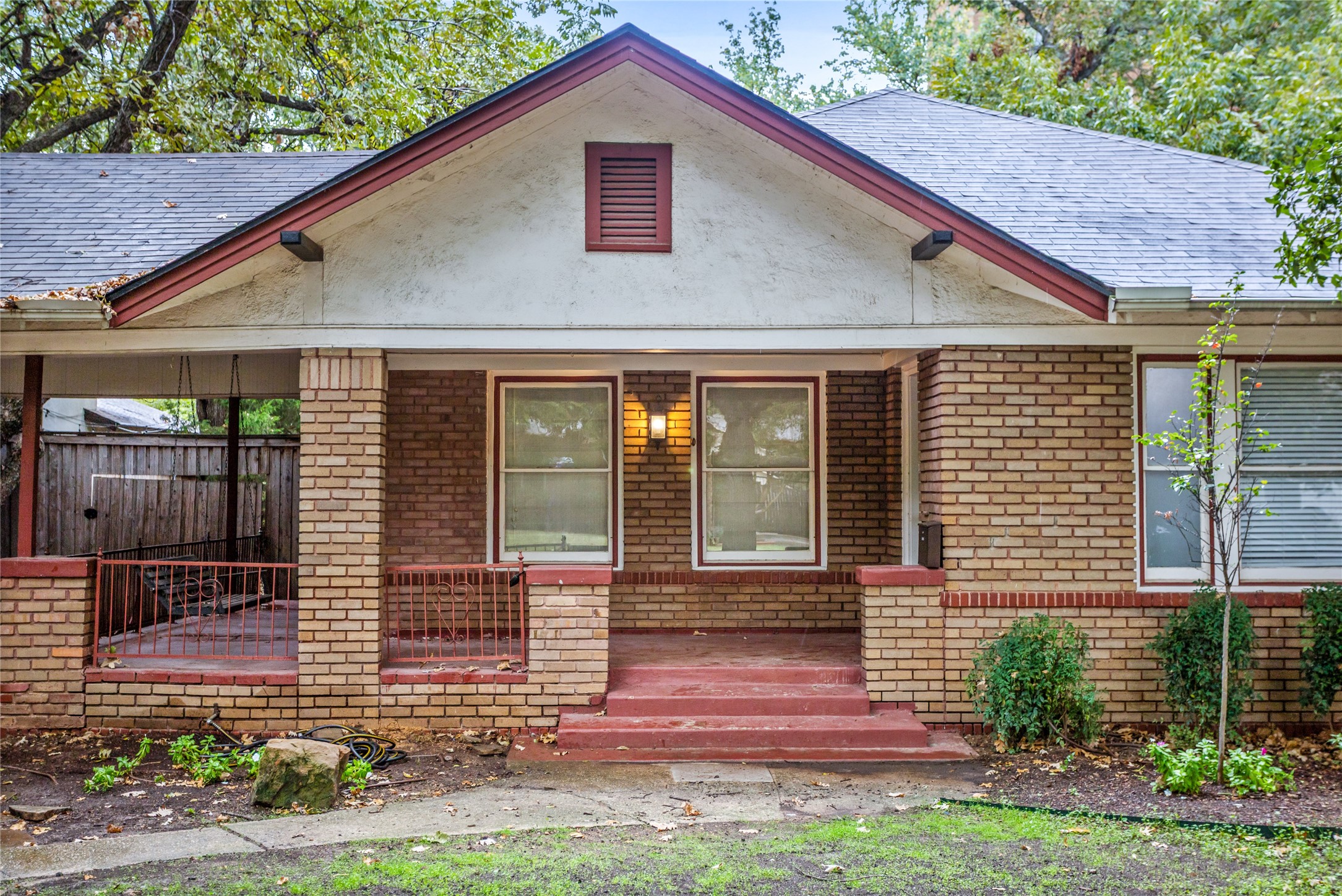 2303 Mistletoe Drive Fort Worth TX 76110