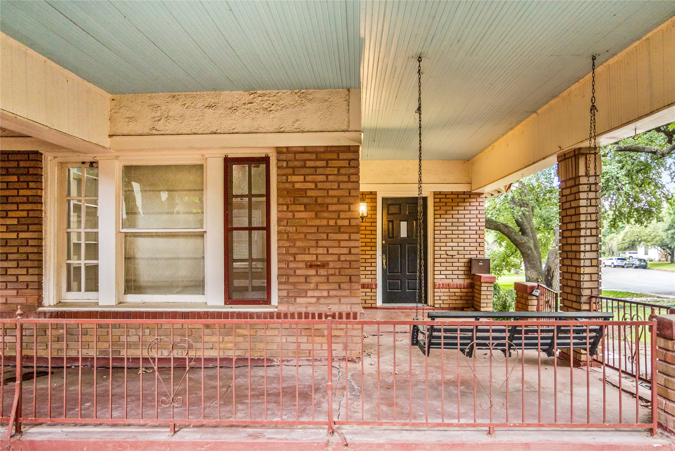 2303 Mistletoe Drive Fort Worth TX 76110