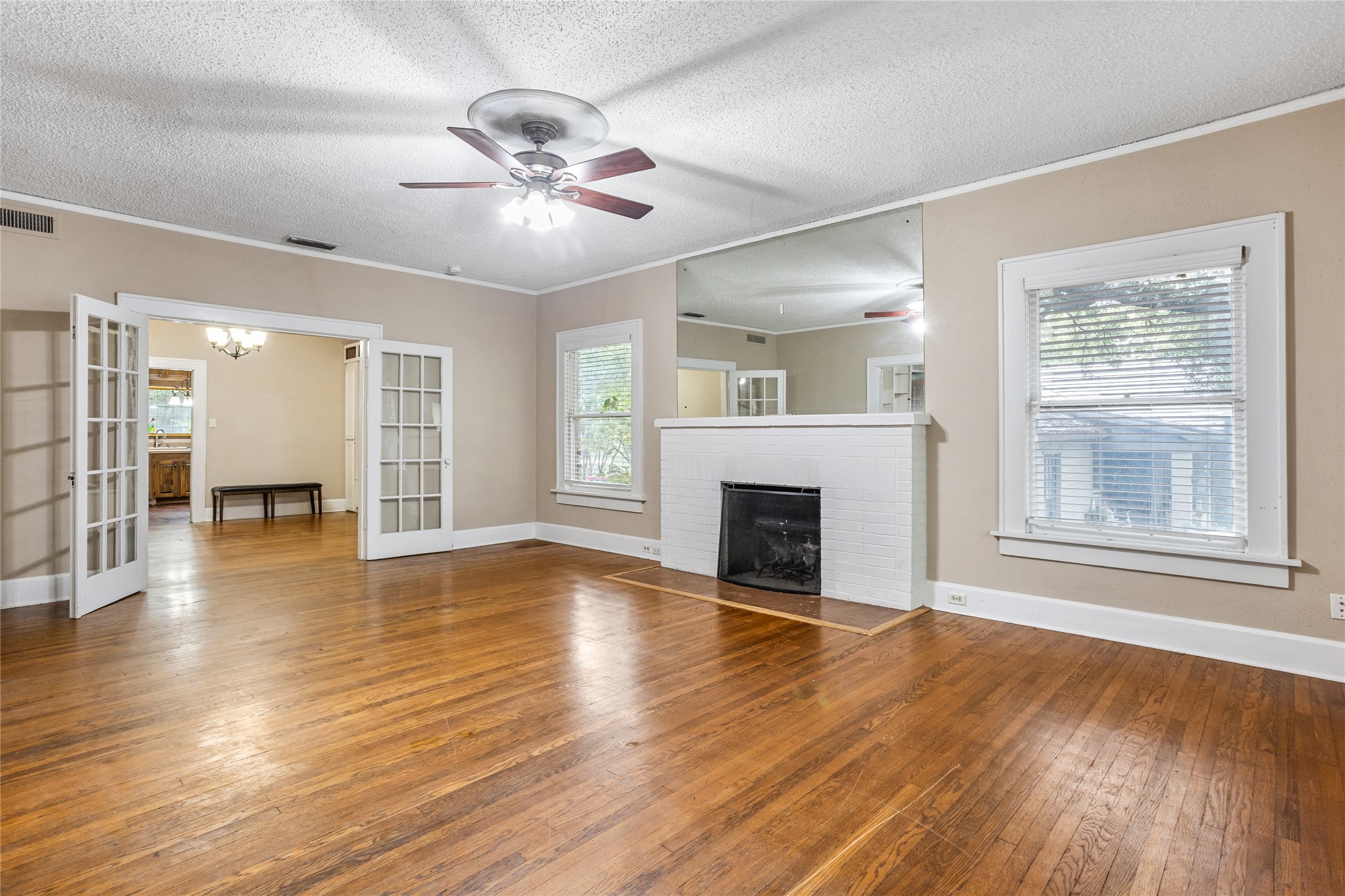 2303 Mistletoe Drive Fort Worth TX 76110