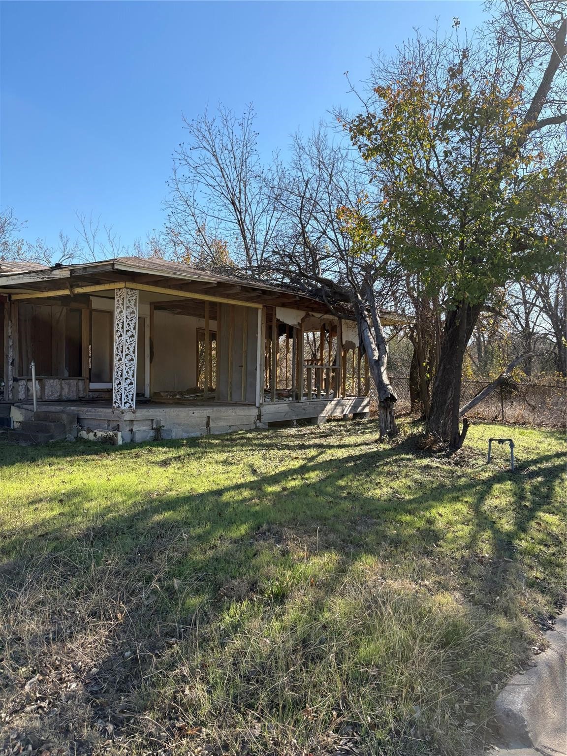 1007 2nd Avenue SE Mineral Wells TX 76067