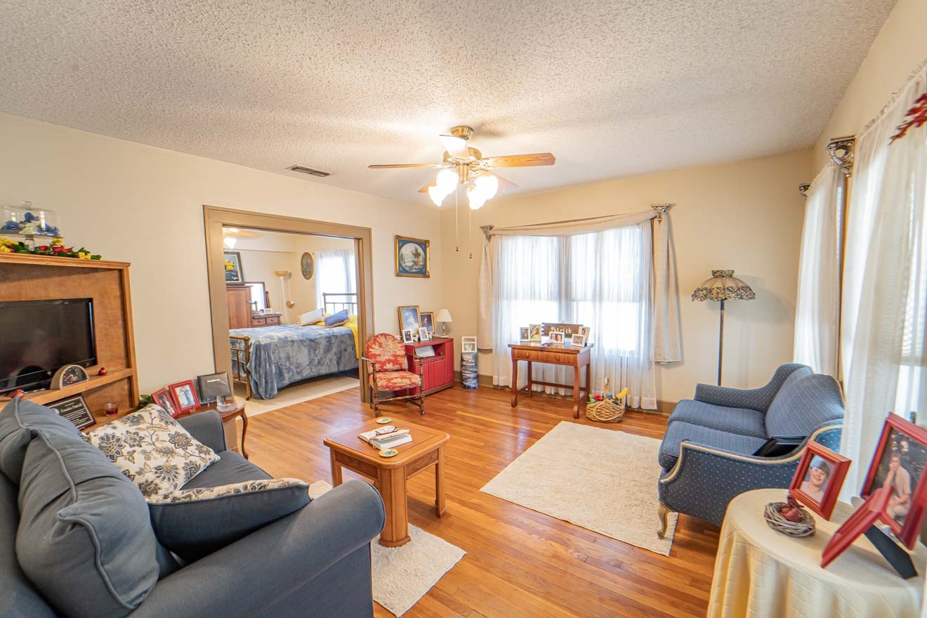 900 W West Walker Breckenridge TX 76424