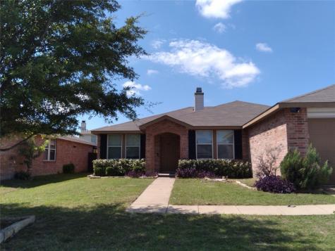 1333 Cherokee Rose Lane Burleson TX 76028