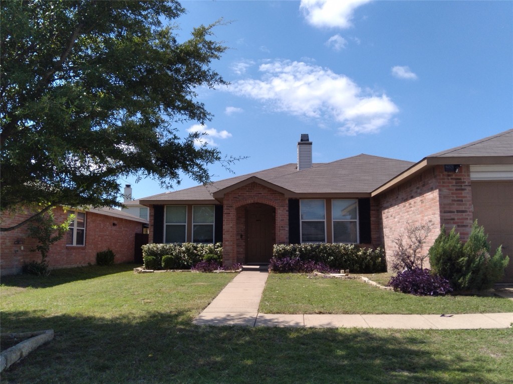 1333 Cherokee Rose Lane Burleson TX 76028