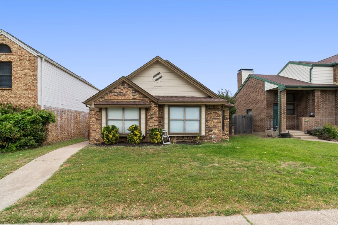2047 Feather Lane Lewisville TX 75077