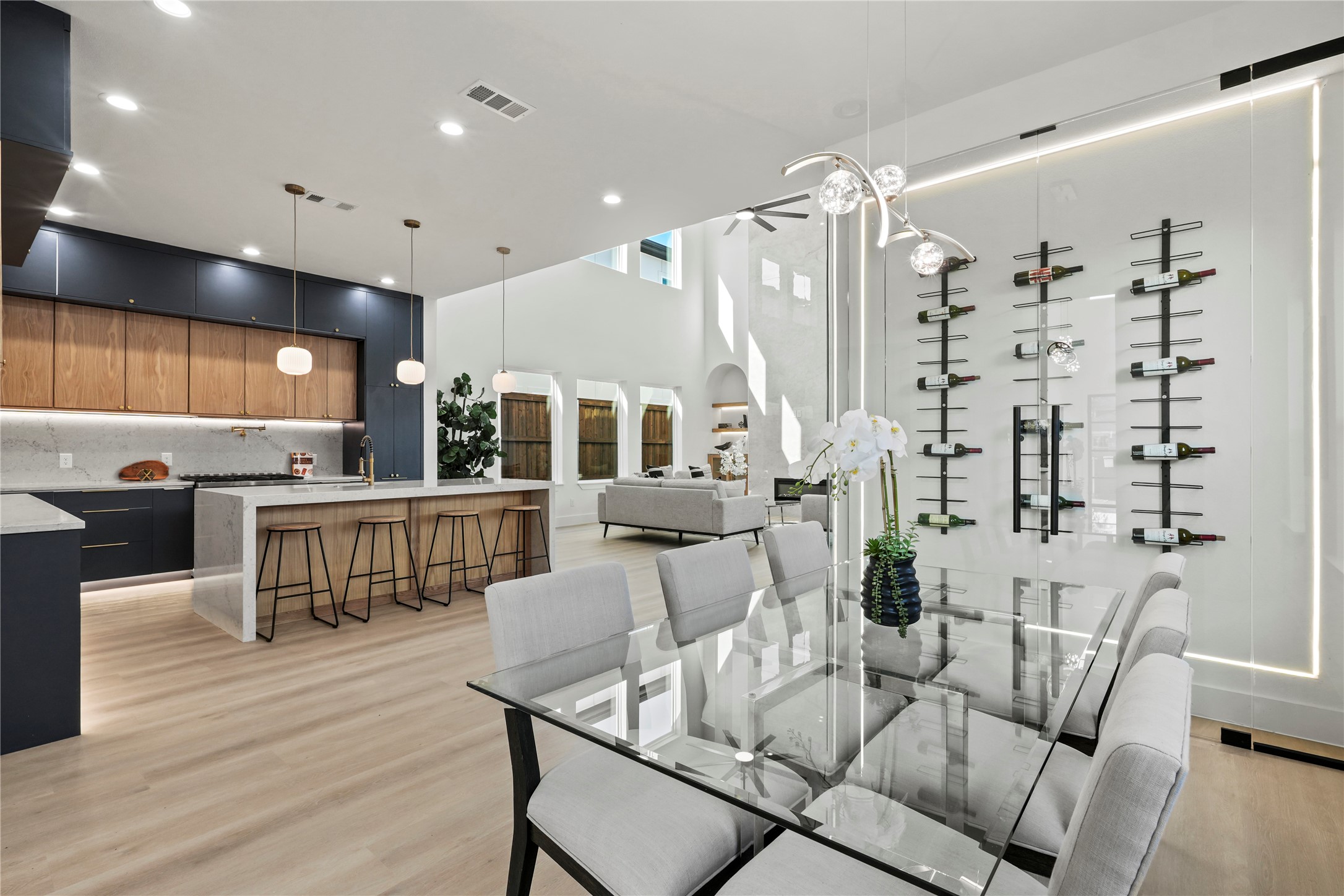 1503 Dennison Street Dallas TX 75212
