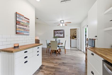 1706 W Doyle Street Granbury TX 76048