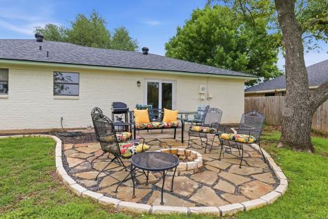 1706 W Doyle Street Granbury TX 76048