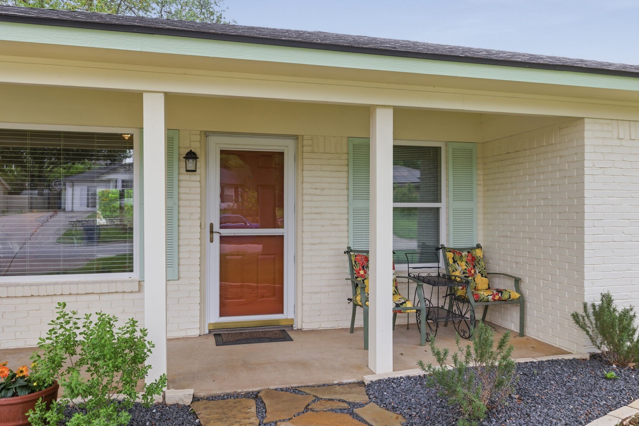 1706 W Doyle Street Granbury TX 76048