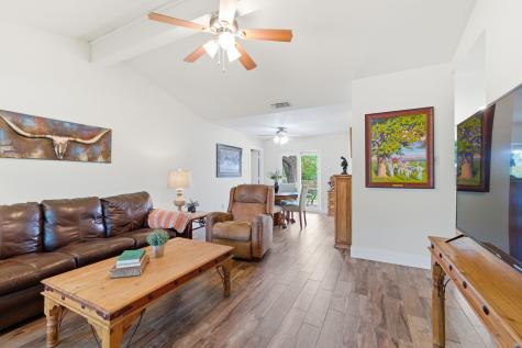 1706 W Doyle Street Granbury TX 76048