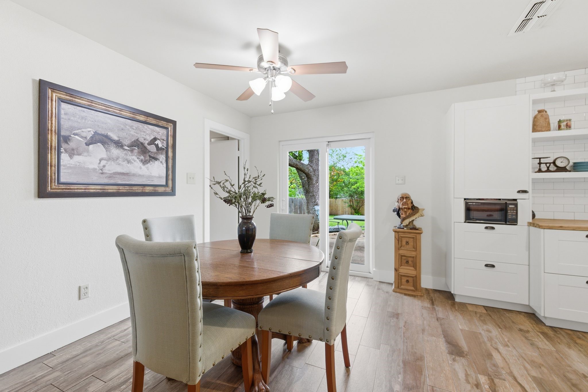 1706 W Doyle Street Granbury TX 76048