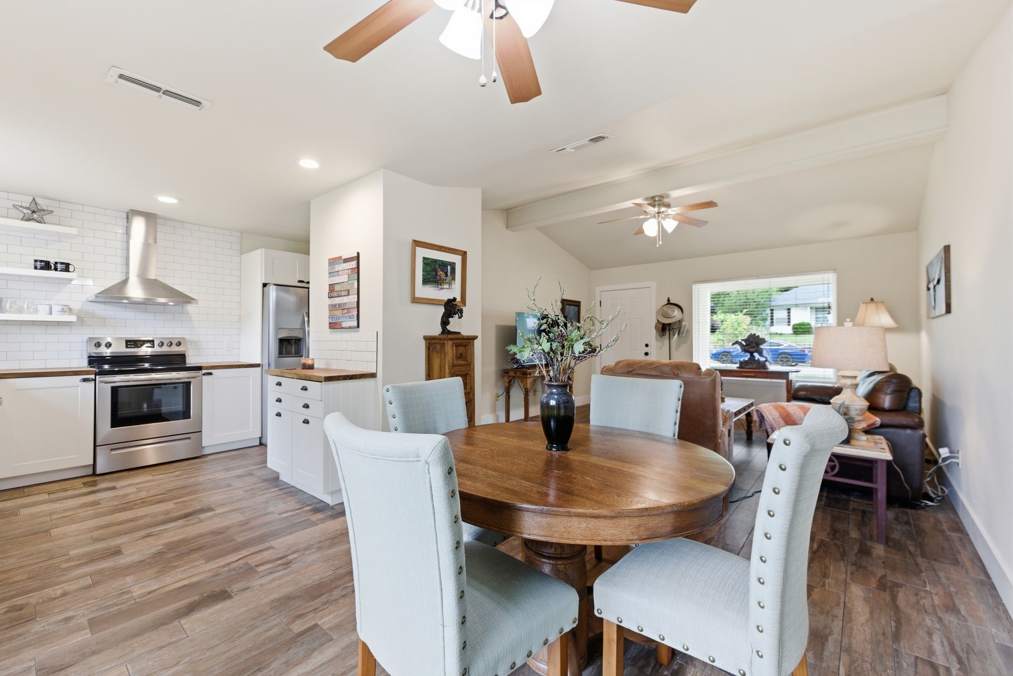 1706 W Doyle Street Granbury TX 76048