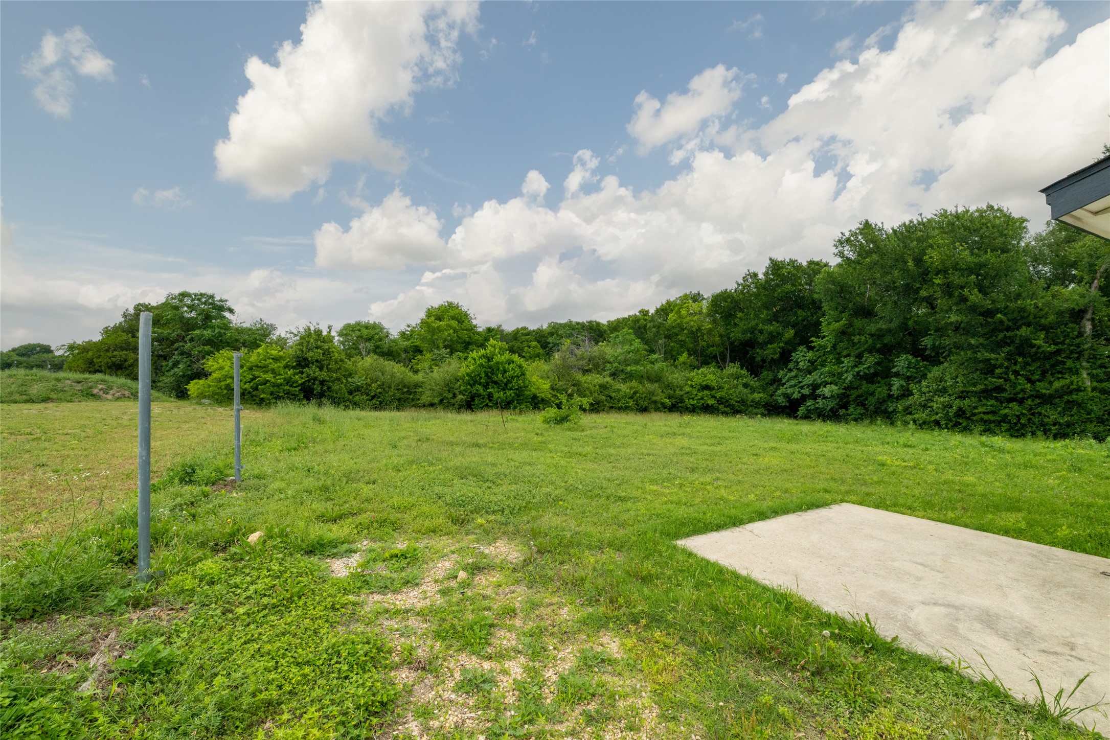 805 E Belt Line Road Desoto TX 75115