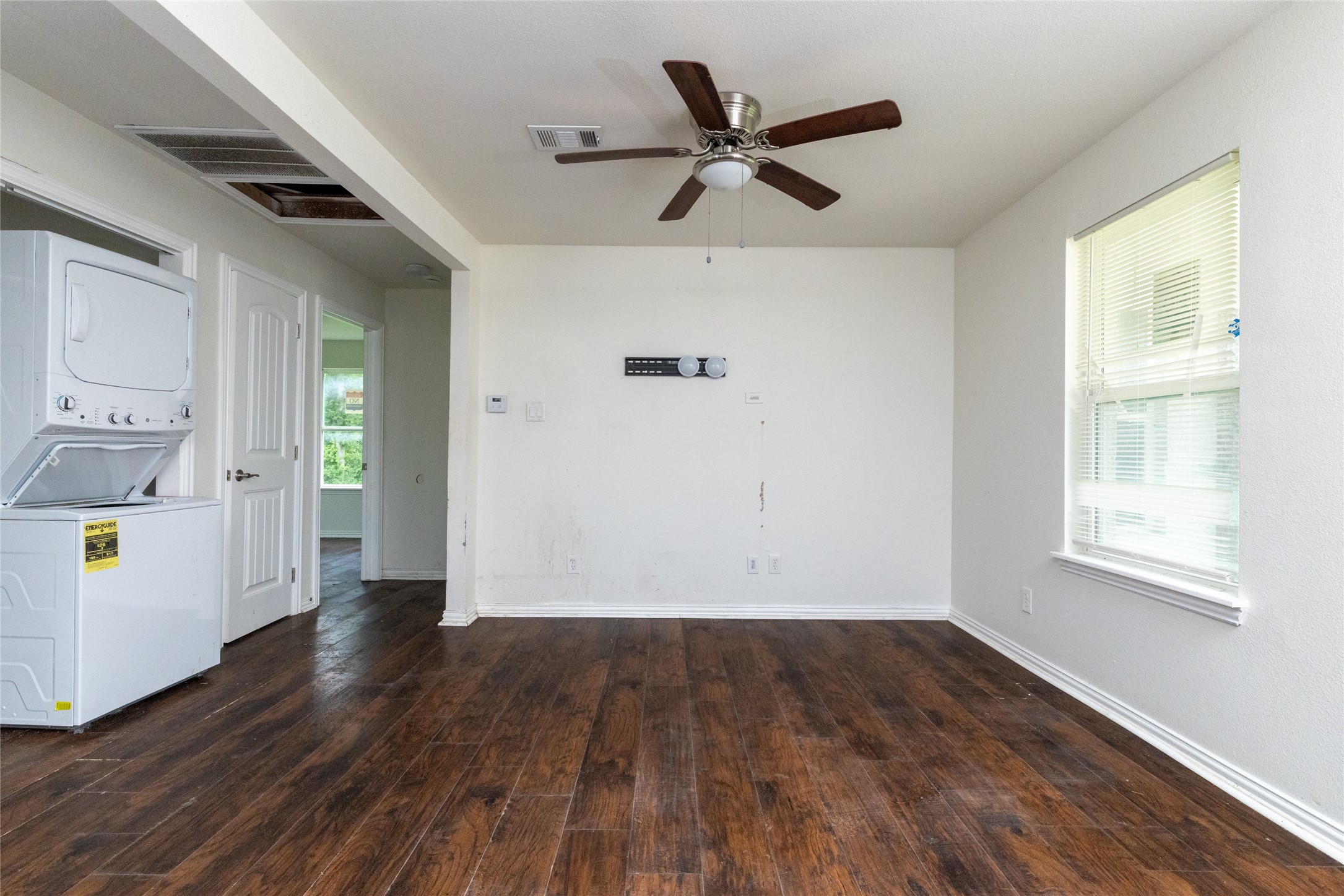 805 E Belt Line Road Desoto TX 75115