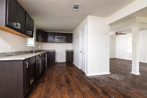 805 E Belt Line Road Desoto TX 75115