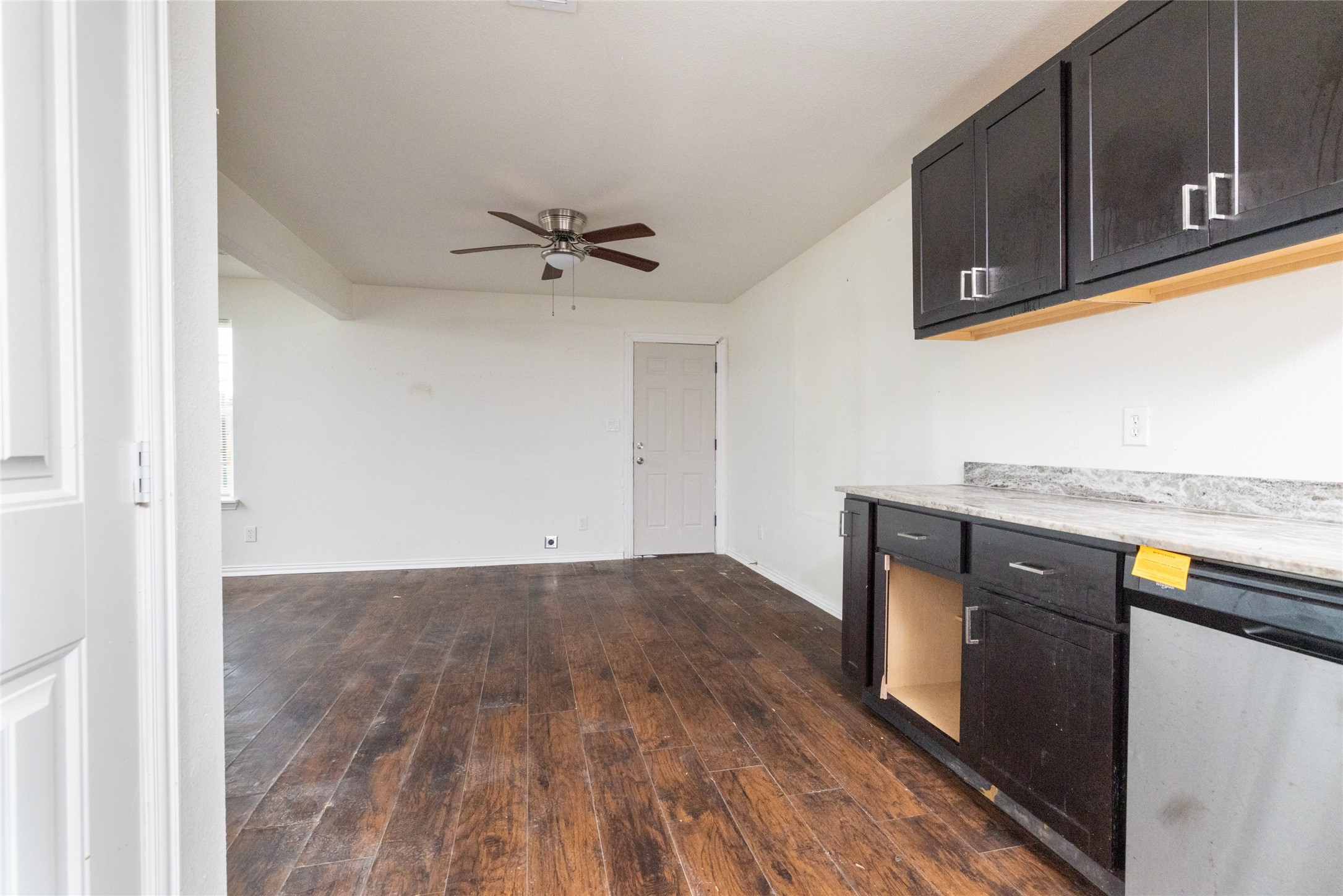 805 E Belt Line Road Desoto TX 75115