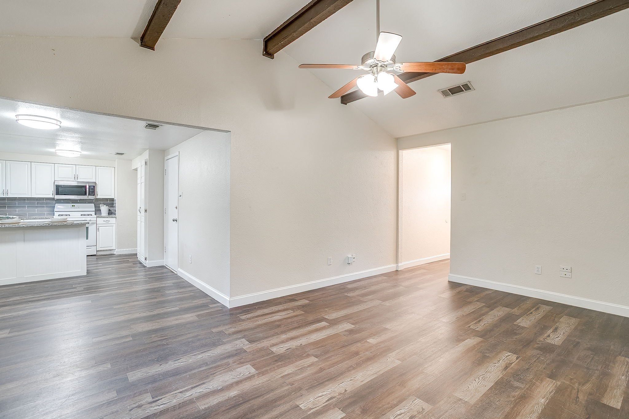 908 Skylark Mansfield TX 76063