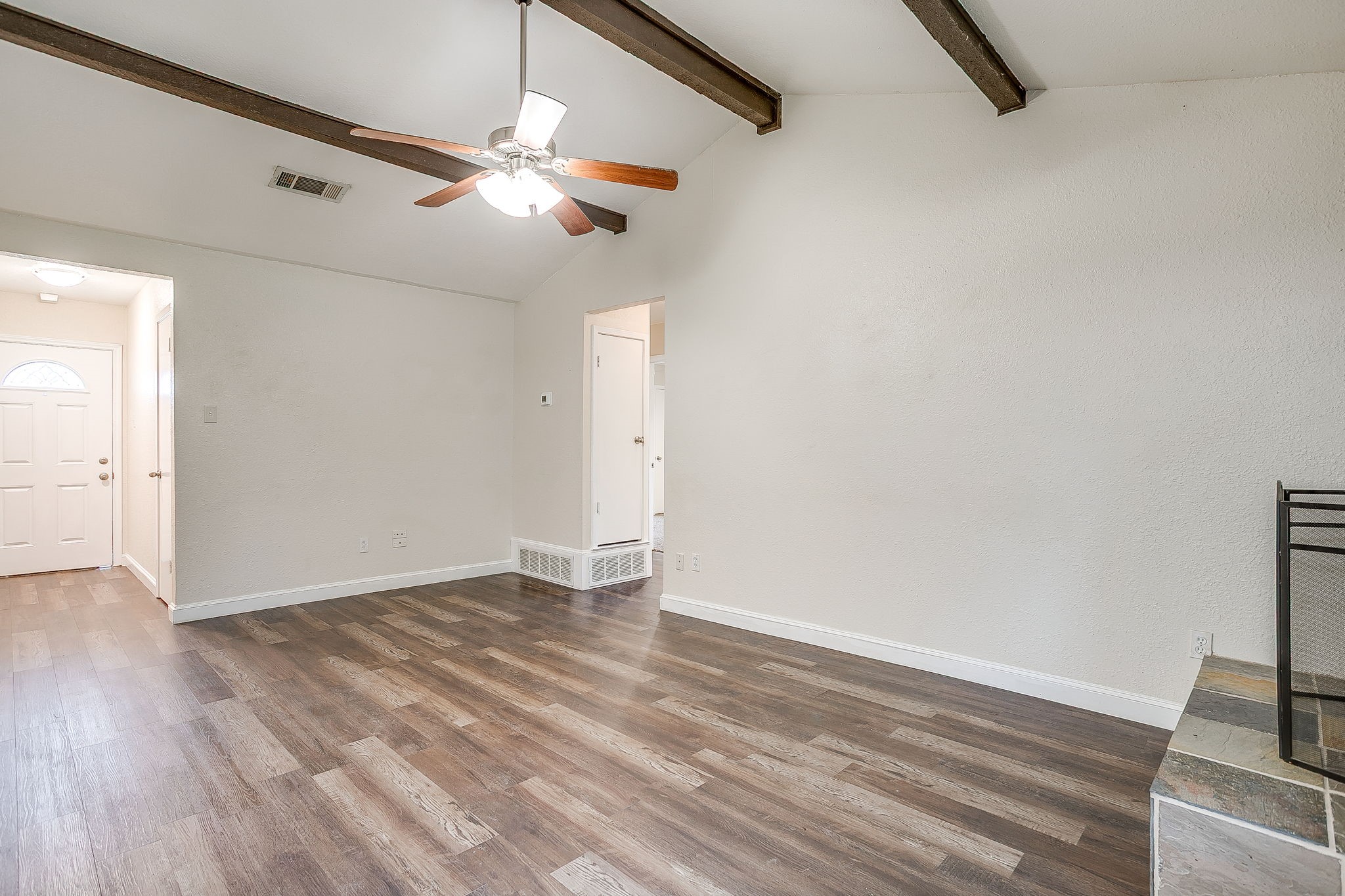 908 Skylark Mansfield TX 76063