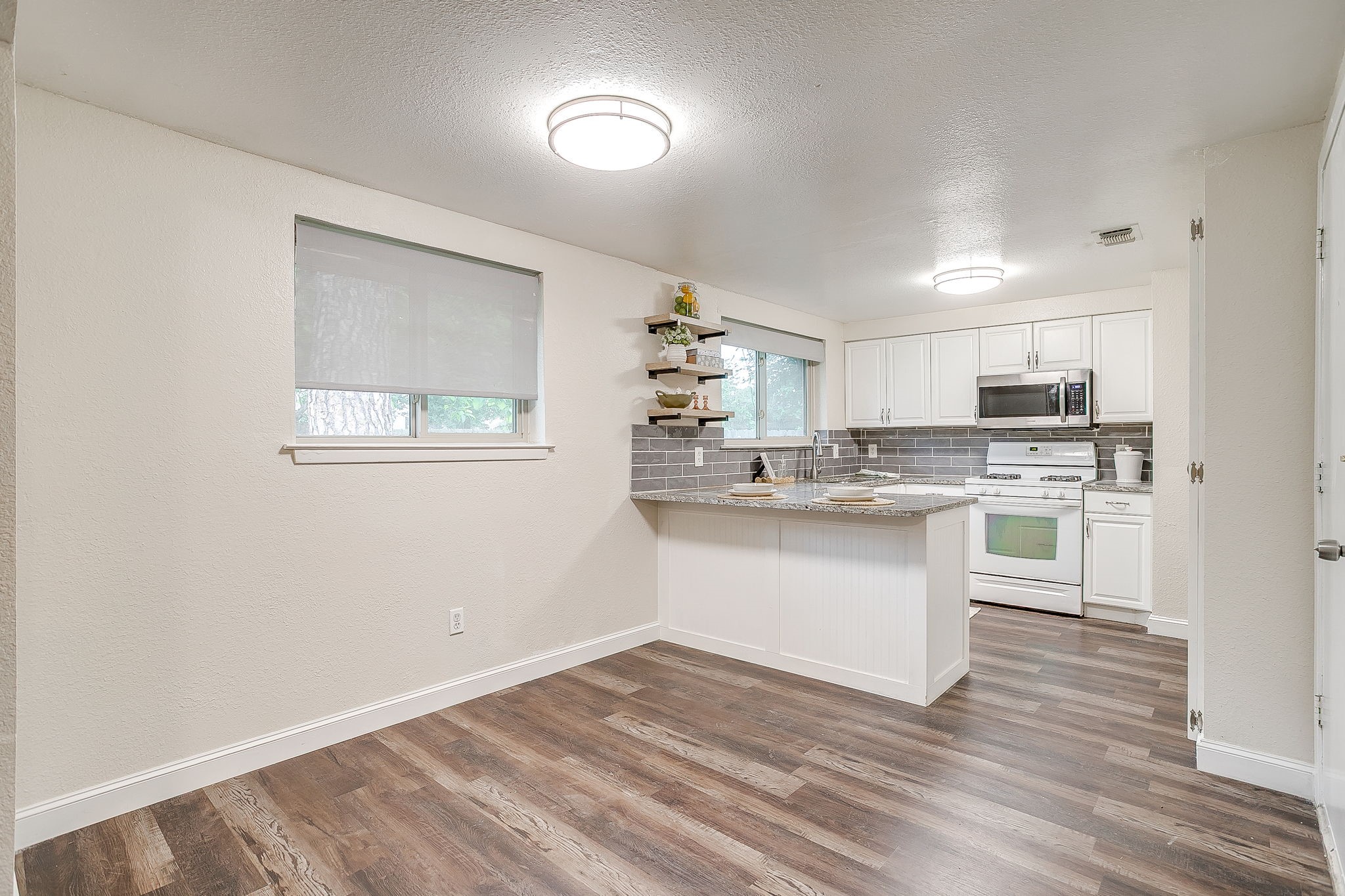 908 Skylark Mansfield TX 76063