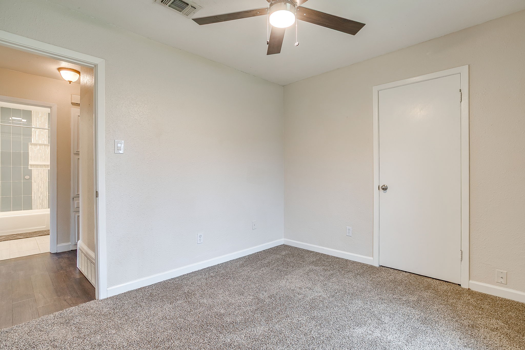 908 Skylark Mansfield TX 76063