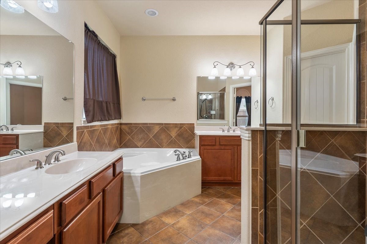 219 Boardwalk Avenue Waxahachie TX 75165