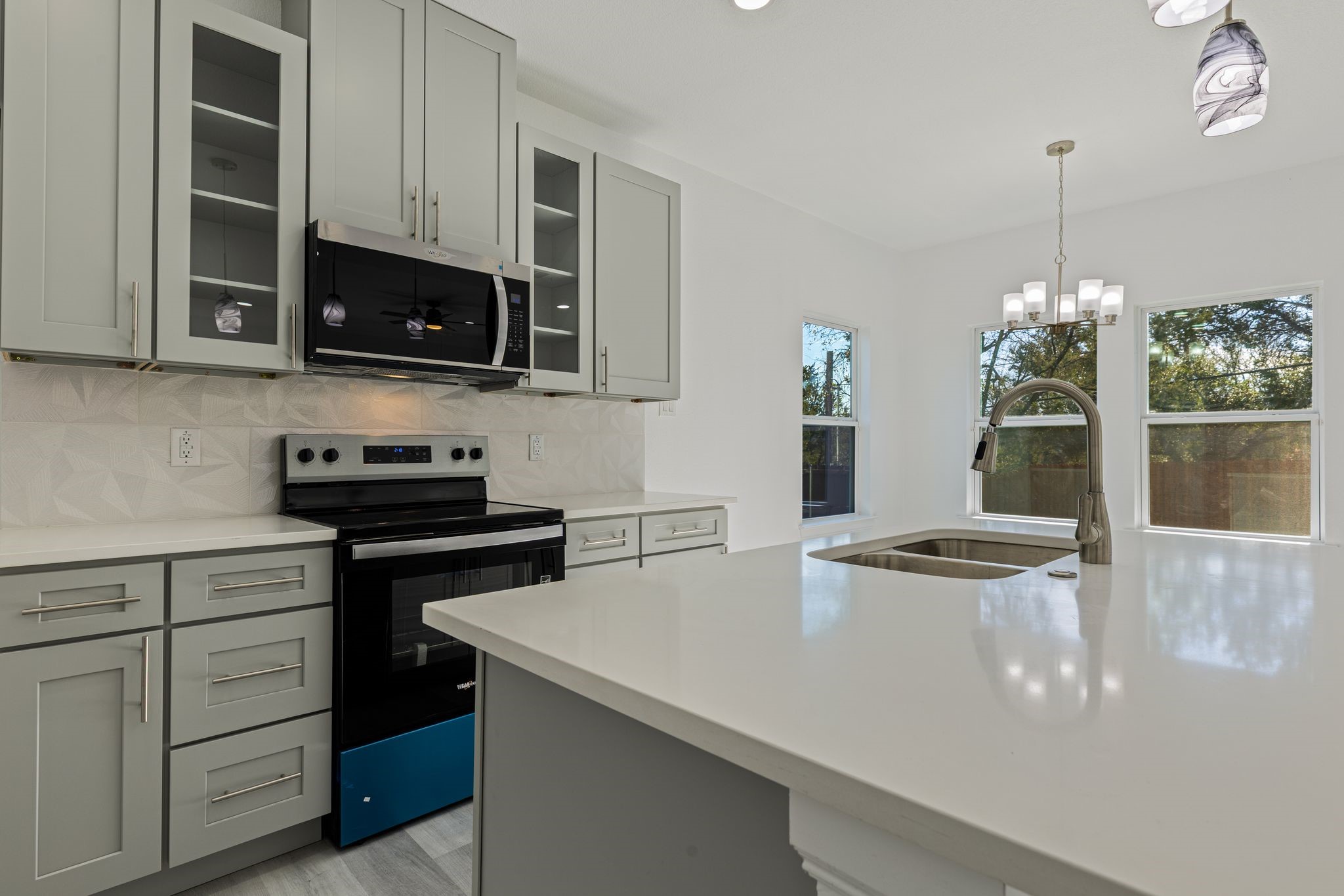 2619 Hillside Drive Granbury TX 76048