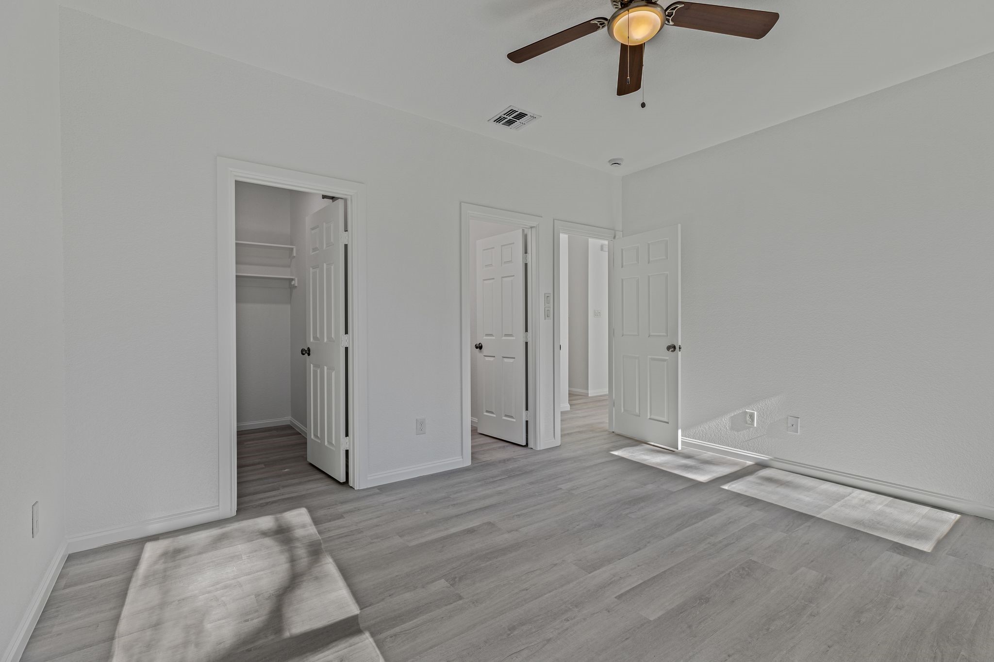 2619 Hillside Drive Granbury TX 76048