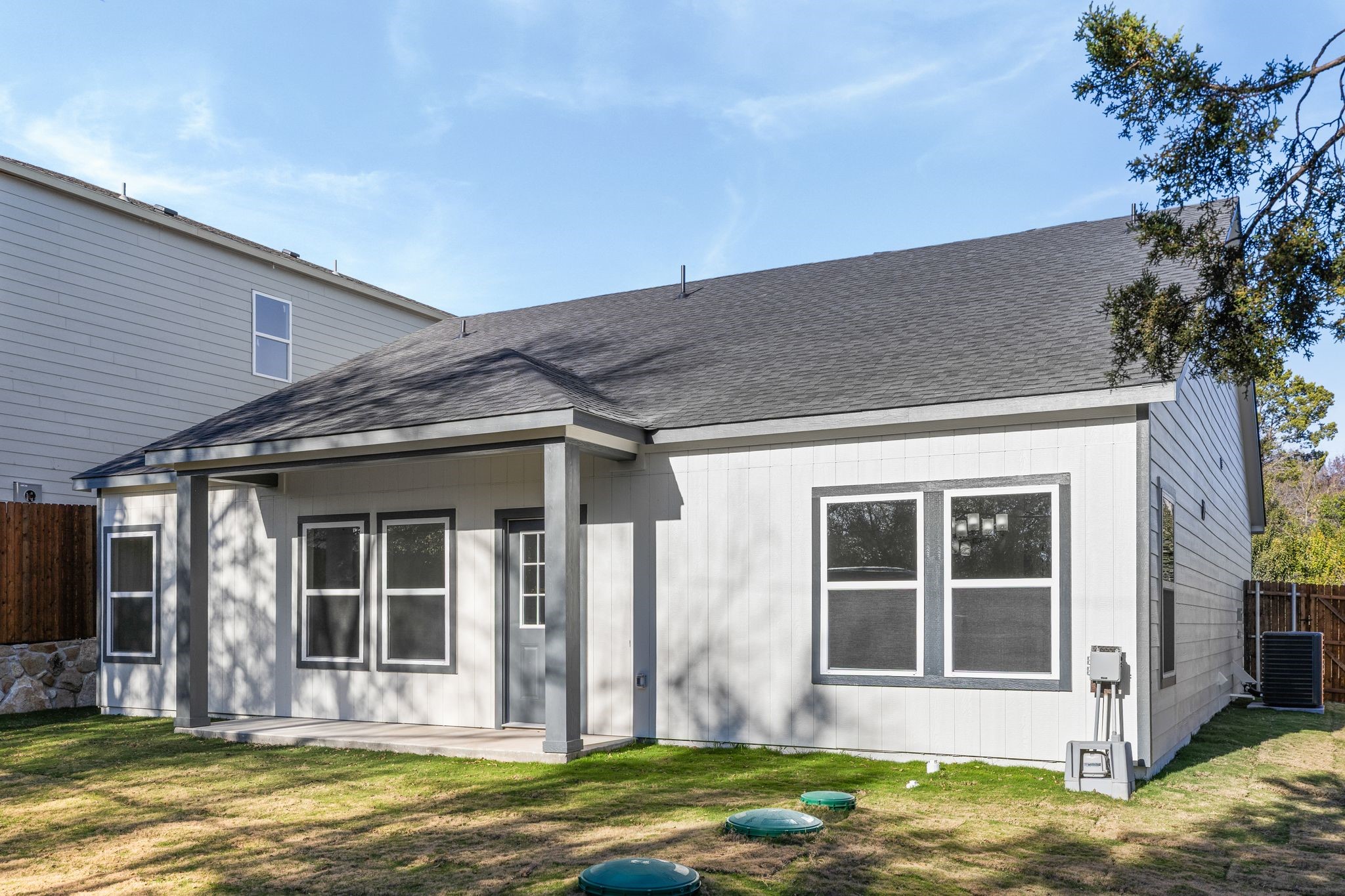 2619 Hillside Drive Granbury TX 76048