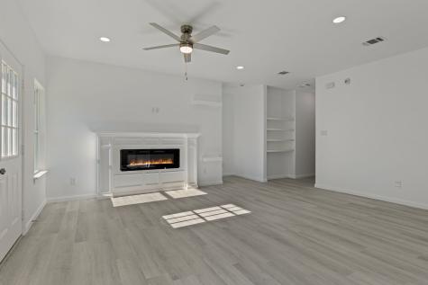2619 Hillside Drive Granbury TX 76048