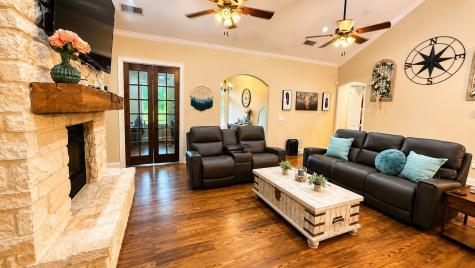 637 Cr 151 Carthage TX 75633