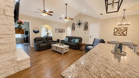 637 Cr 151 Carthage TX 75633