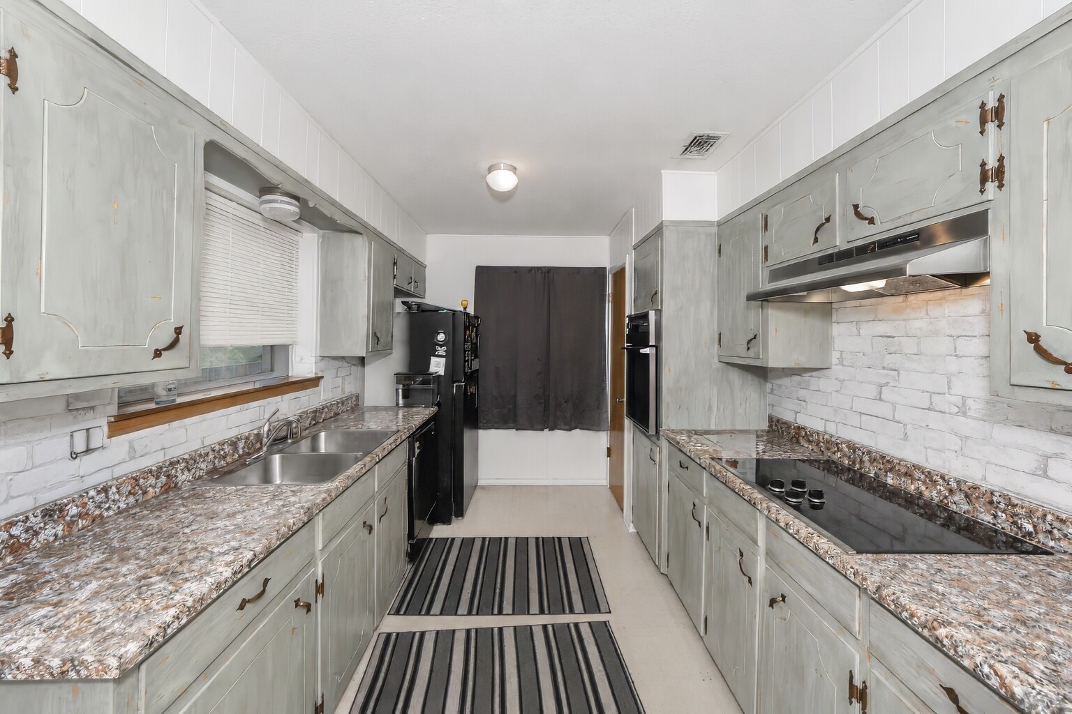 805 Long Drive Mineral Wells TX 76067