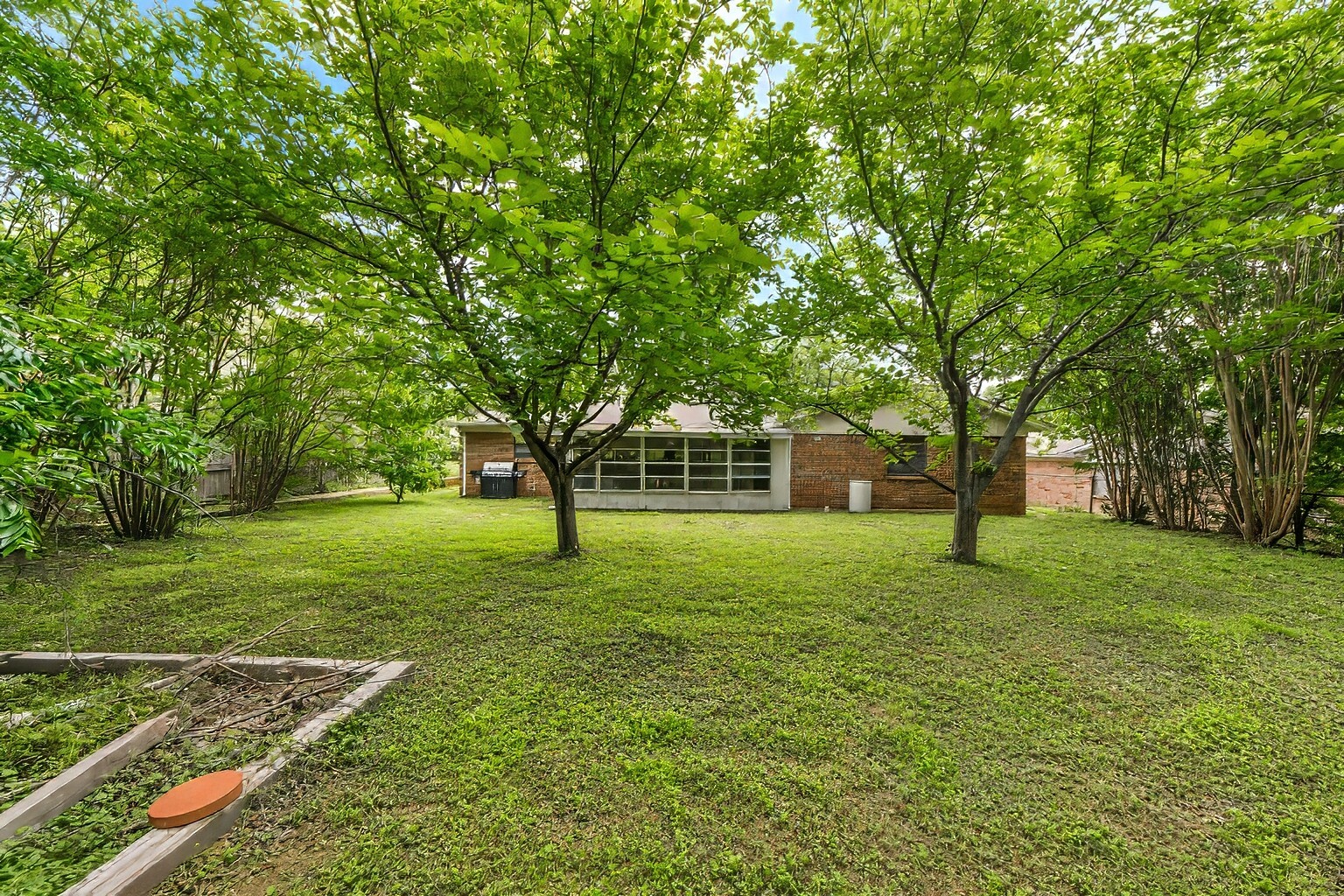 805 Long Drive Mineral Wells TX 76067