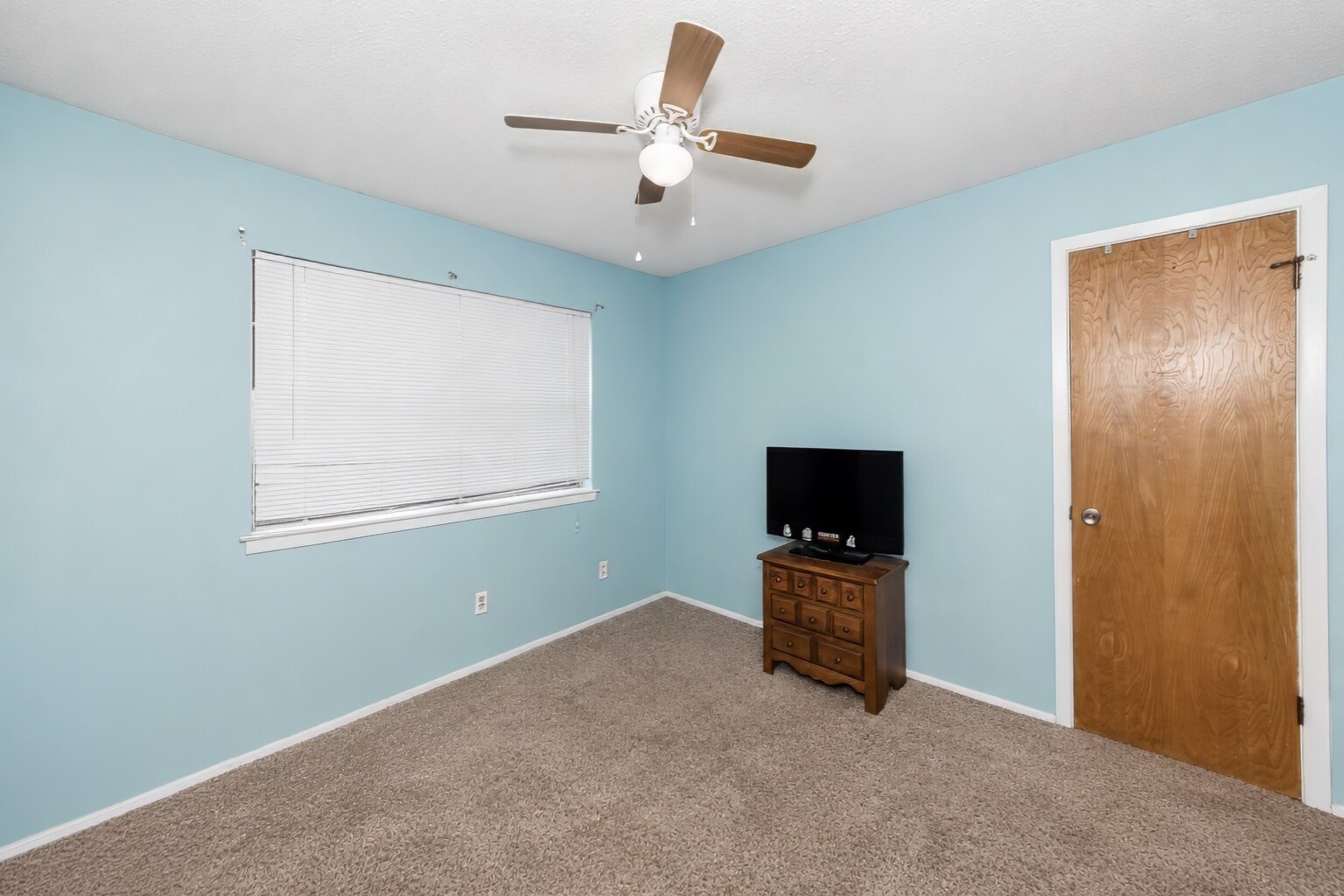 805 Long Drive Mineral Wells TX 76067
