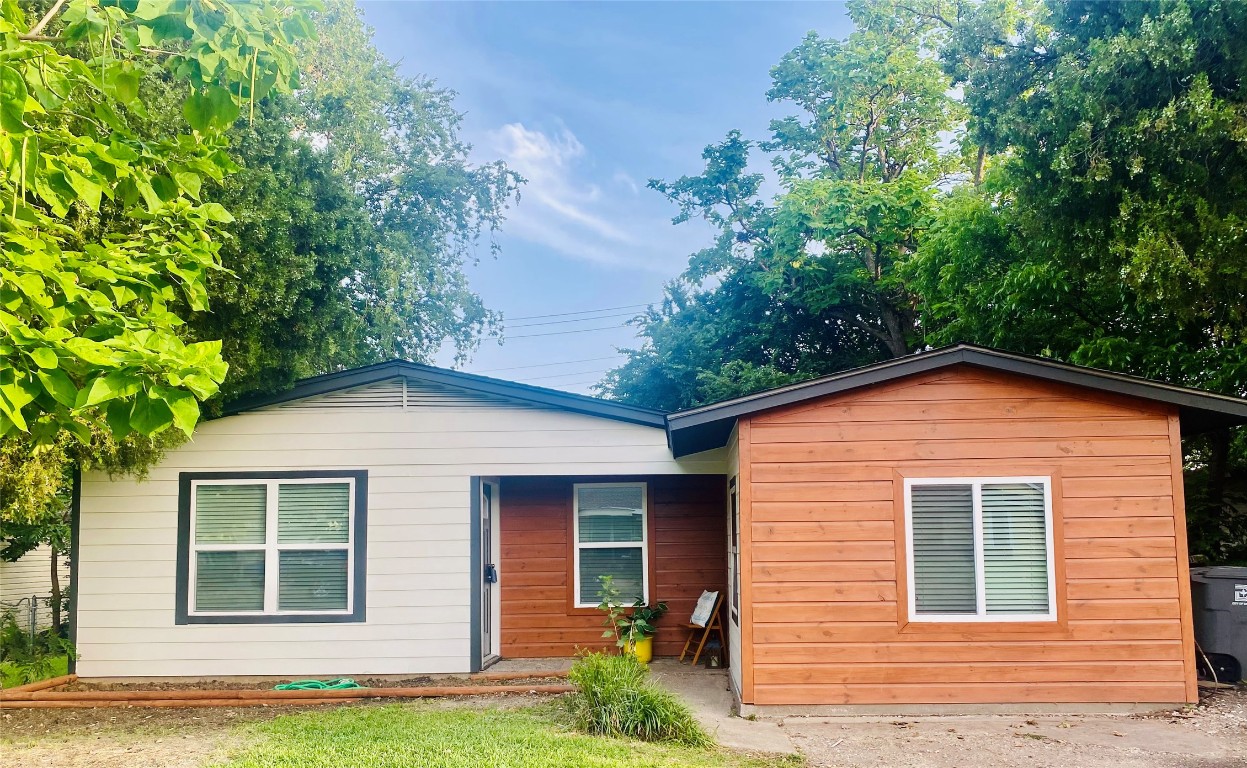 8406 Campanella Drive Dallas TX 75243
