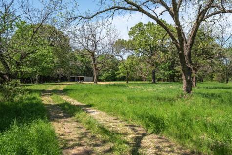 2710 Us Highway 80 Grand Saline TX 75140